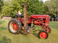 1955 Cub with Fast-Hitch and Cub-22 Mower Dan Robertson