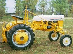 1965 Cub with Fast-Hitch Ralph in KY